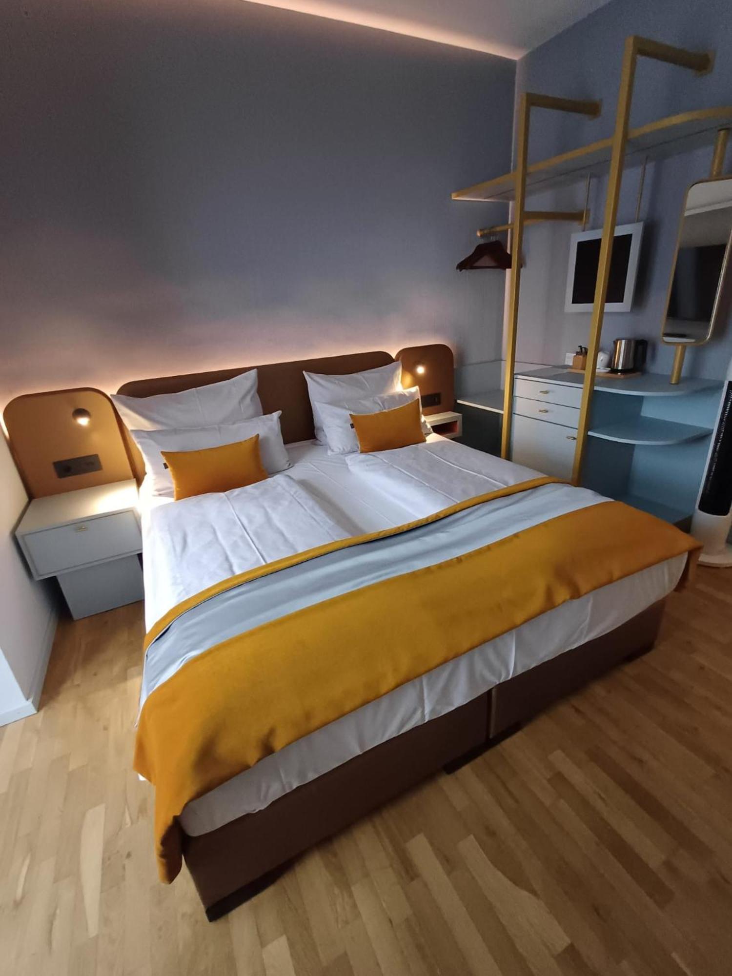 Lint Hotel Koeln Bagian luar foto