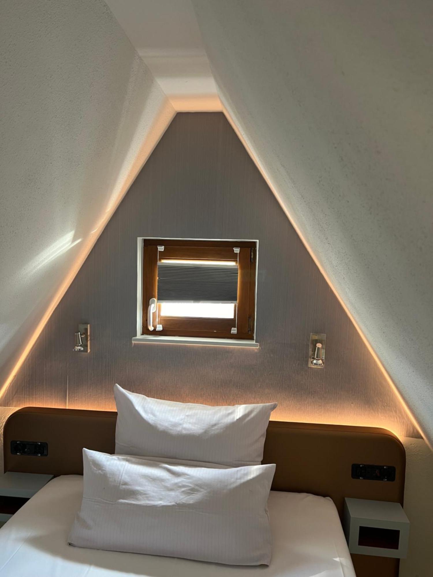 Lint Hotel Koeln Bagian luar foto